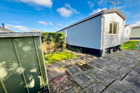 2 bedroom park home for sale, Two Bed Homeseeker Langdale Plus 40x10 The Compasses Park, Cranleigh GU6