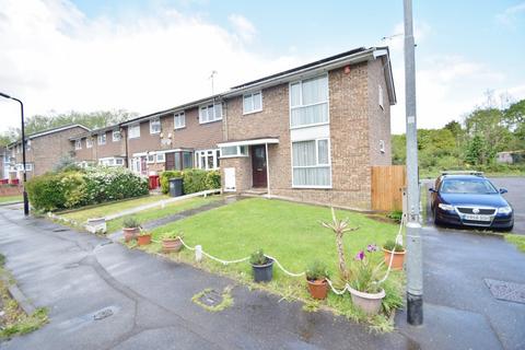 4 bedroom end of terrace house for sale, Griffin Close, Slough, Berkshire, SL1