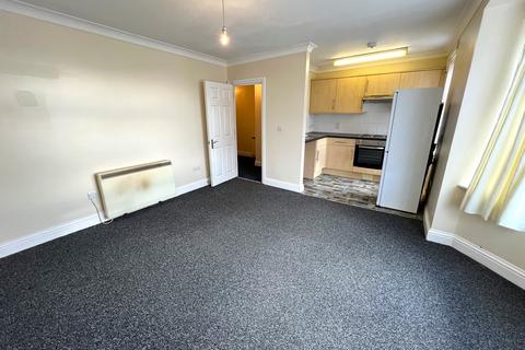 1 bedroom flat to rent, Aldborough Road South, Ilford IG3