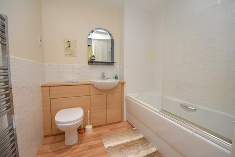 1 bedroom flat for sale, 43 Tryst Park, Larbert, Stirlingshire, FK5 4FN