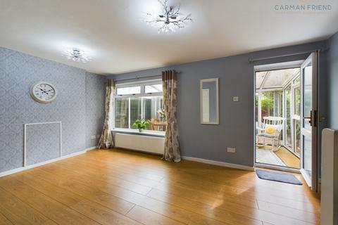 3 bedroom semi-detached house for sale, Abbots Park, Chester, CH1