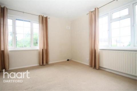 2 bedroom end of terrace house to rent, Ash Road, Hawley