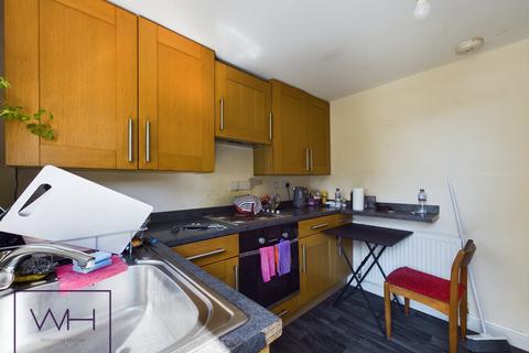Doncaster - 2 bedroom flat for sale