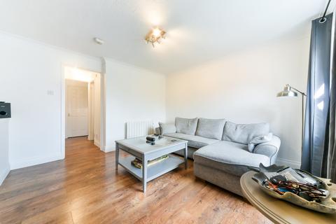 1 bedroom apartment to rent, Shaw Drive, WALTON-ON-THAMES, Surrey, KT12