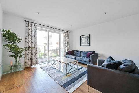 2 bedroom flat for sale, Meadowside, Kidbrooke, London, SE9