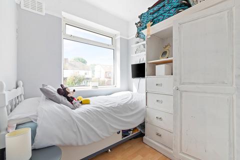 26 Lodge Road, Fetcham, Leatherhead, KT22 9QY