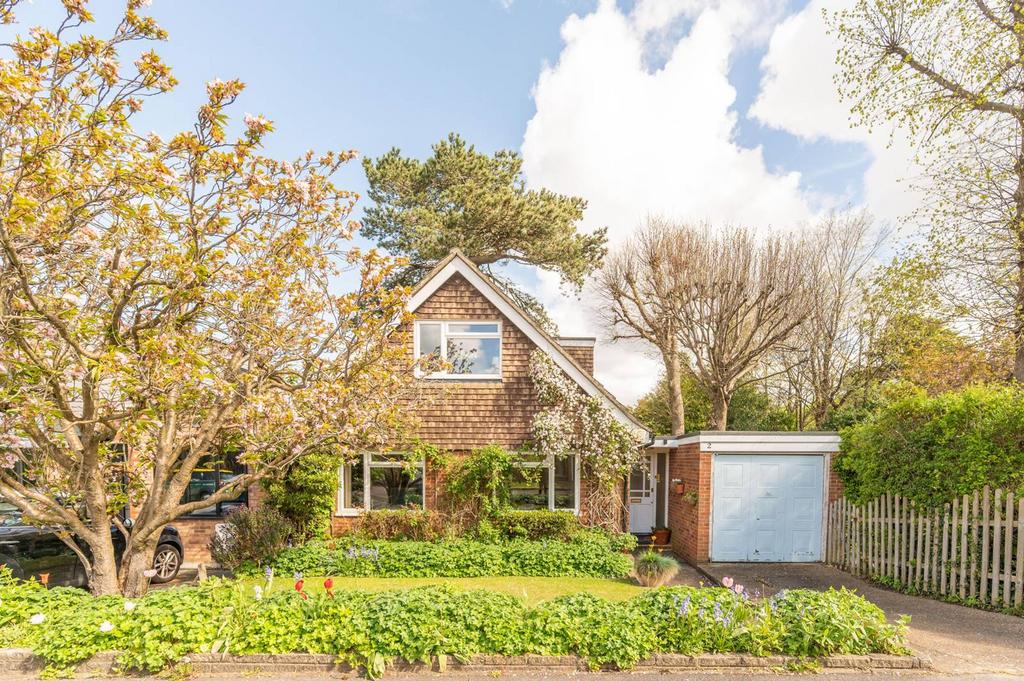 Knighton Close, South Croydon, CR2 5 bed semidetached house for sale