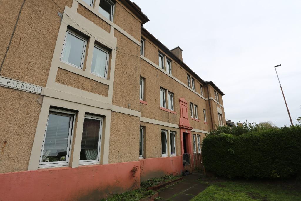 Boswall Parkway, Edinburgh, EH5 2 bed flat £1,050 pcm (£242 pw)