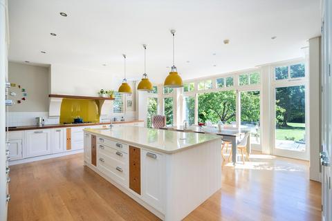 undefined, Manor Way, Beckenham London BR3.