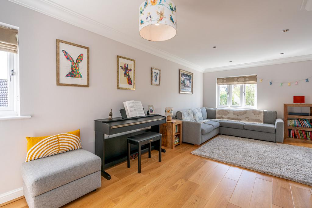 11-Halwick-Close-4021