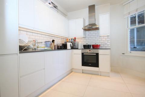 2 bedroom flat to rent, Finchley Road, Golder Green, NW11