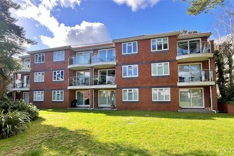 2 bedroom flat to rent, Sandbanks