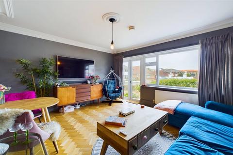 4 bedroom apartment for sale, Southbourne Overcliff Drive, Bournemouth, Dorset, BH6