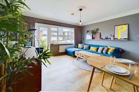 4 bedroom apartment for sale, Southbourne Overcliff Drive, Bournemouth, Dorset, BH6
