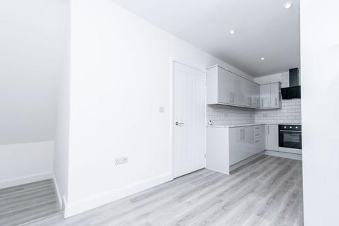 143 Acre Road, Leeds, LS10 4DE