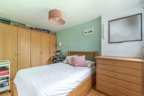 2 bedroom maisonette for sale, Clifton Road, Kenton, Harrow, HA3
