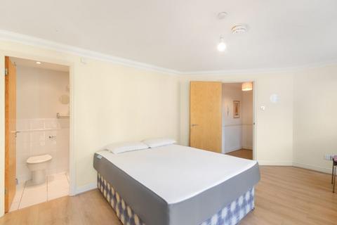 2 bedroom apartment to rent, Glaisher Street Deptford London SE8