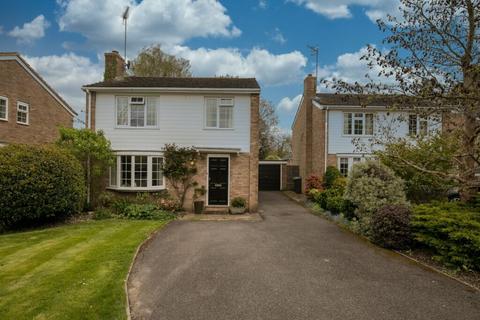 4 bedroom detached house for sale, Overford Drive, Cranleigh GU6