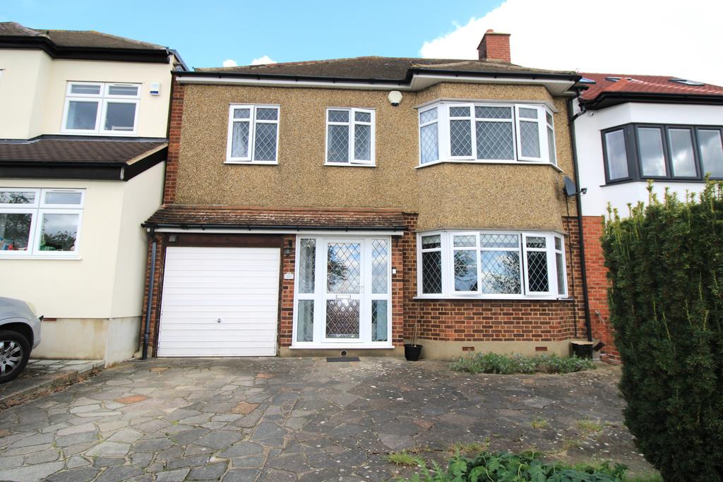 Esdaile Gardens, Upminster RM14 5 bed semidetached house for sale £775,000