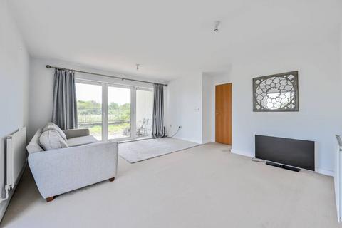 2 bedroom flat to rent, Tidlock House, Thamesmead, London, SE28