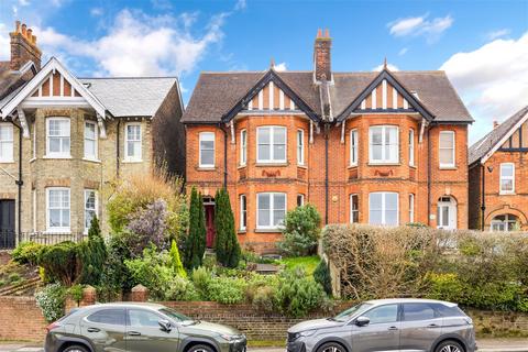 3 bedroom maisonette for sale, Chart Lane, Reigate RH2