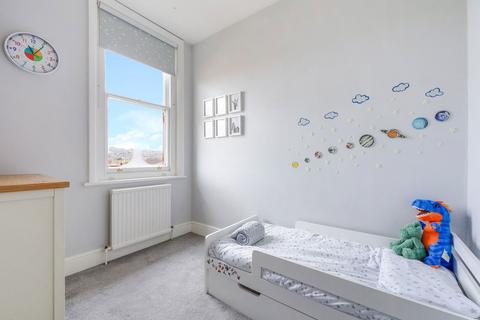 Upper Flat, 68 Chart Lane, Reigate, RH2 7EA