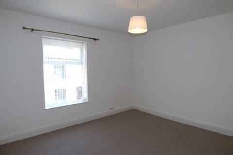 4 Crossley Street, Shaw, Oldham, OL2 8EN