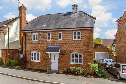 3 bedroom detached house for sale, Codmore Hill, Codmore Hill, Pulborough, West Sussex