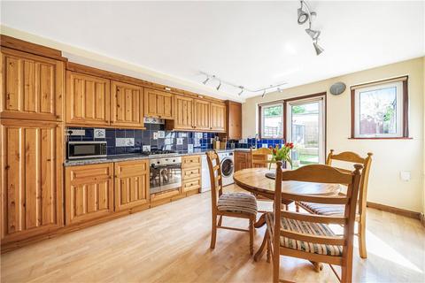 63 Buckingham Close, London, W5 1TS