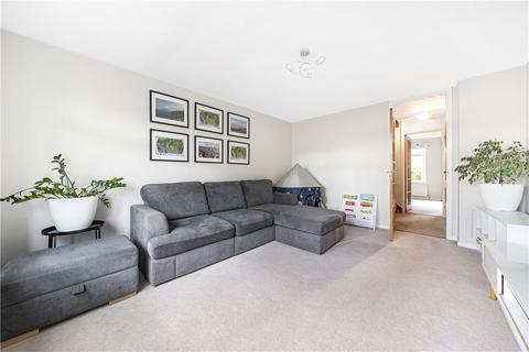 63 Buckingham Close, London, W5 1TS