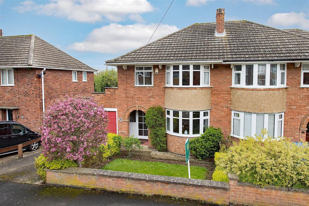 Greenfield Avenue, Kettering NN15 3 bed semidetached house for sale