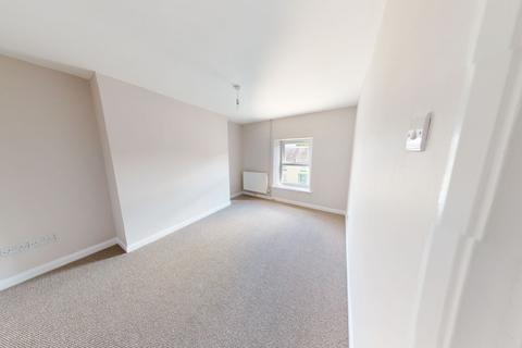 2 bedroom flat to rent, Flat 4, Bradford House, High Street, St Clears. SA33 4ED