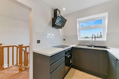 2 bedroom flat for sale, Nevill Road, Stoke Newington, N16