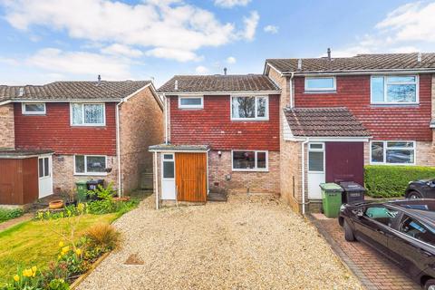 Alton - 3 bedroom end of terrace house for sale
