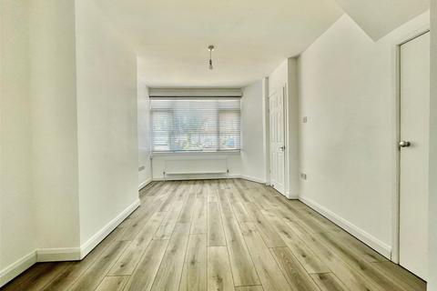 2 bedroom terraced house to rent, Harcourt Avenue, Sidcup, Kent, DA15