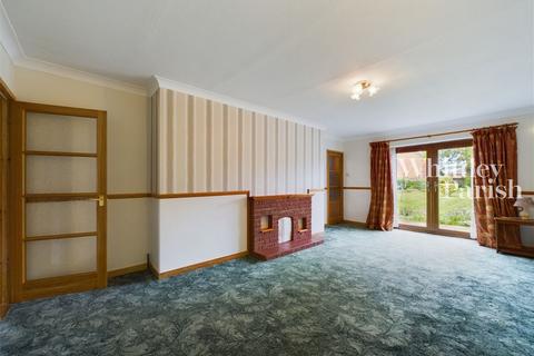 2 bedroom semi-detached bungalow for sale, Howard Close, Harleston