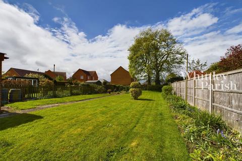 6 Howard Close, Harleston, IP20 9HY