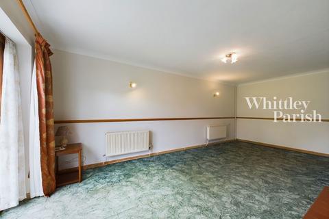 6 Howard Close, Harleston, IP20 9HY