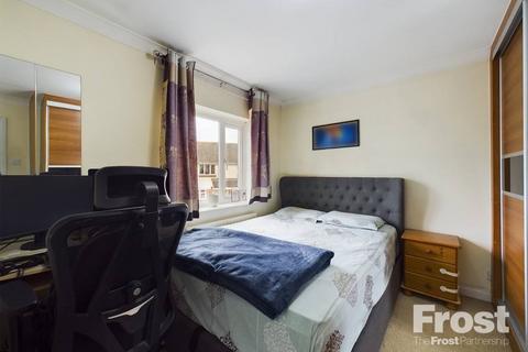 3 bedroom link detached house for sale, Trevithick Close, Feltham, TW14