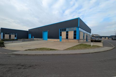 Industrial unit to rent, Unit M2 Hazleton Interchange, Lakesmere Road, Horndean, Waterlooville, PO8 9JU