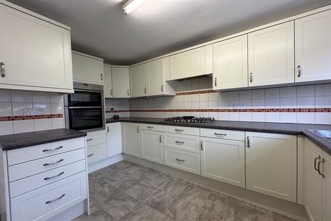 3 bedroom detached house to rent, Bridport