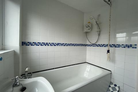 3 bedroom detached house to rent, Bridport