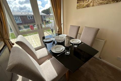 2 bedroom lodge for sale, Meadows Retreat Lodge Park