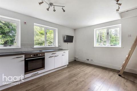 2 bedroom apartment for sale, Tower Road, Hindhead