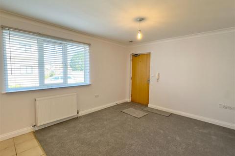 1 bedroom ground floor flat for sale, Glen Road, Wadebridge, PL27