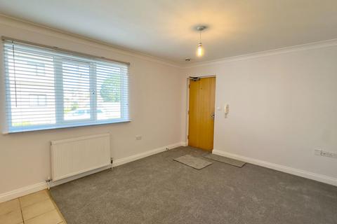 Flat 2, Glencoe Glen Road, Wadebridge, PL27 7LT
