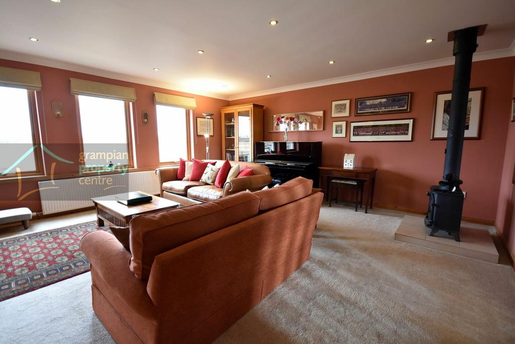 Lounge 3