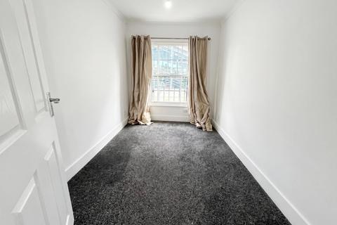 4 bedroom flat to rent, High Road, Tottenham