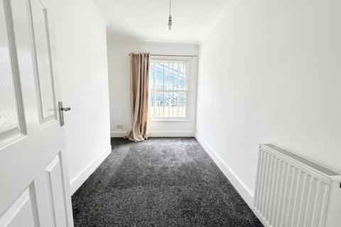 4 bedroom flat to rent, High Road, Tottenham
