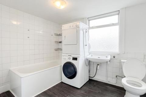 4 bedroom flat to rent, High Road, Tottenham